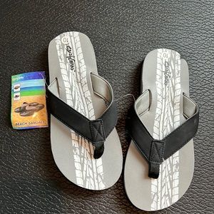 Men flip flop